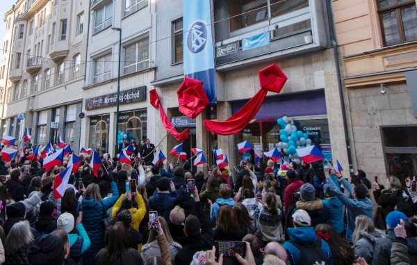 Scientology ouvre un centre idéal à Pilsen : une plaque tournante européenne pour la culture, la croissance spirituelle et l’entraide communautaire