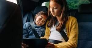 Deux ans de loi sur les services numériques pour garantir des espaces en ligne plus sûrs