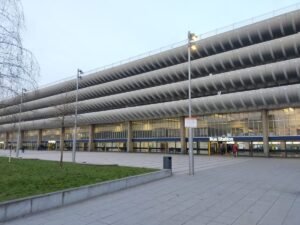 Un agent de sécurité de la gare routière de Preston a été victime d’abus racistes par un passager qui a également mordu un policier – Blog Preston