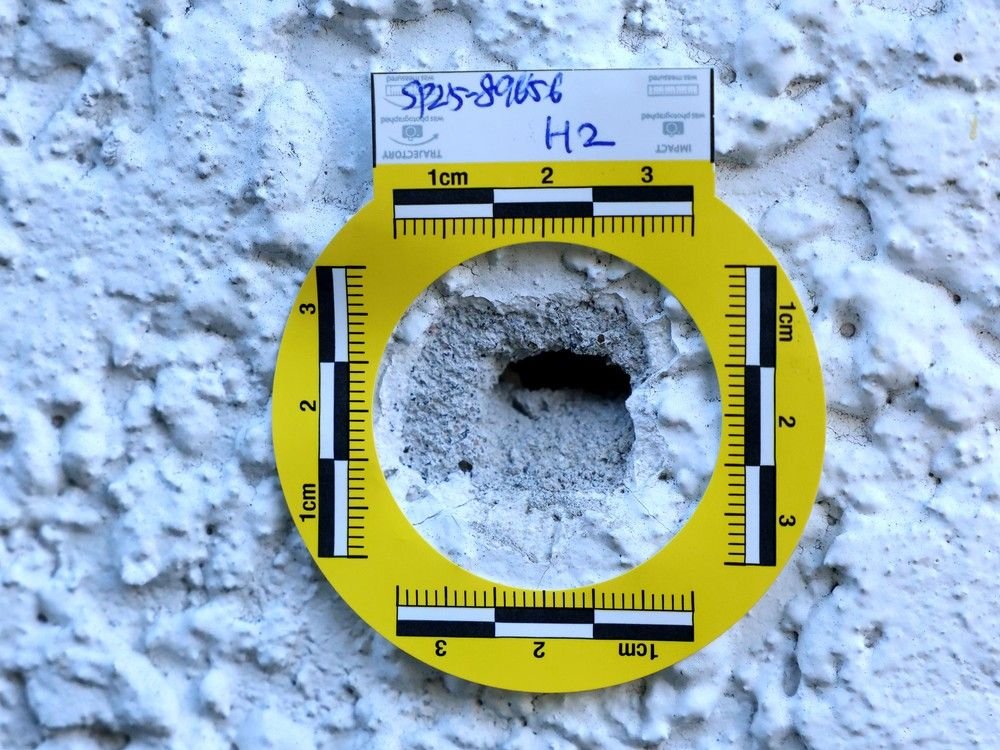 Trois personnes en détention après une fusillade pour extorsion à Crescent Beach