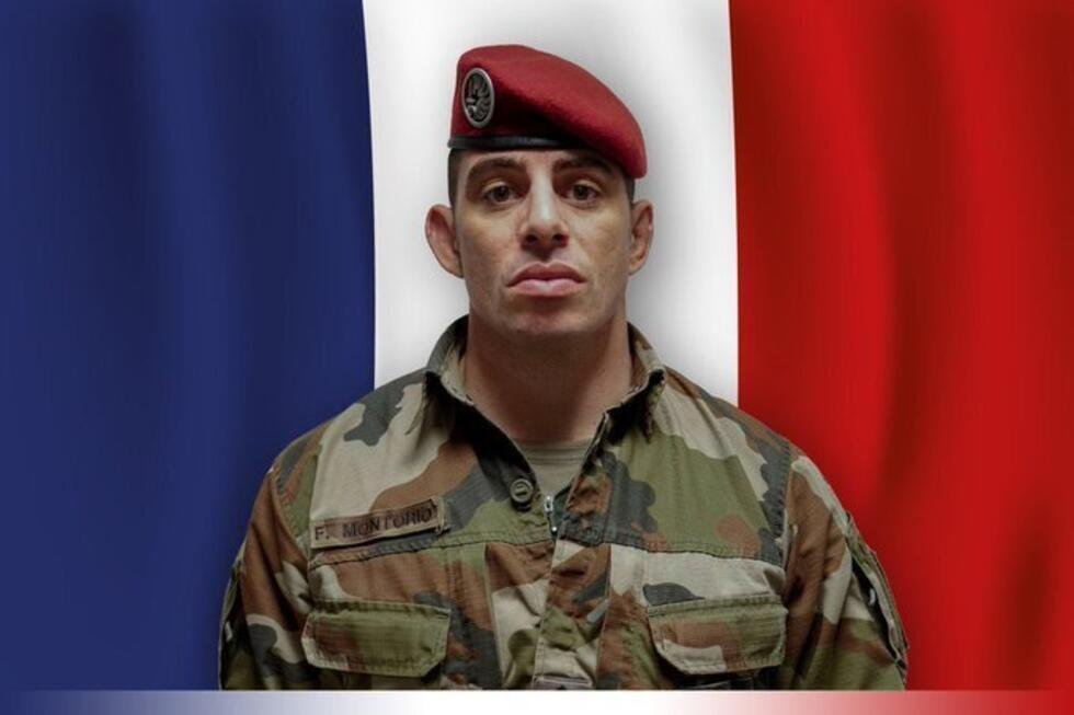 À Montauban, hommage national à Florian Montorio, Casque bleu français tué au Liban 1 Photo diffusée le 18 avril 2026 sur le compte X du ministère français de la Défense montrant le sergent-major Florian Montorio, du 17e régiment du génie parachutiste de Montauban, tué lors d'une attaq