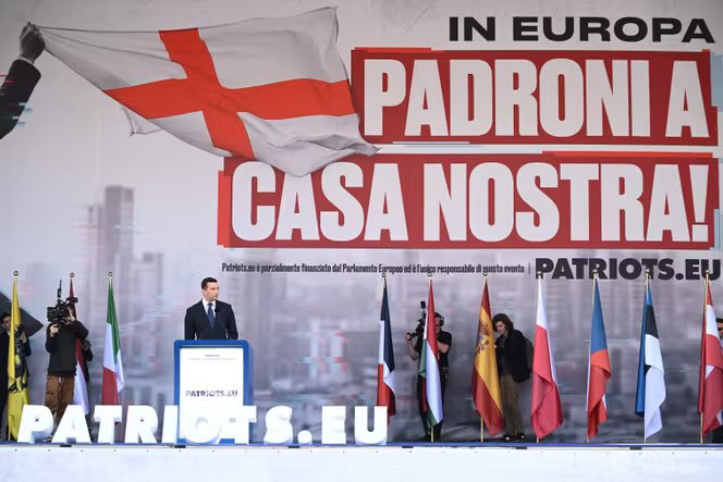 Le président du Rassemblement national, Jordan Bardella, lors du rassemblement organisé par le groupe Les Patriotes pour l’Europe intitulé « Sans peur : en Europe, patrons chez nous », à Milan, le 18 avril 2026.