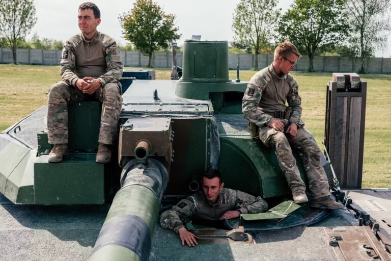 Emmanuel Macron va assister à un exercice militaire de haute intensité « Orion » dans l’est de la France