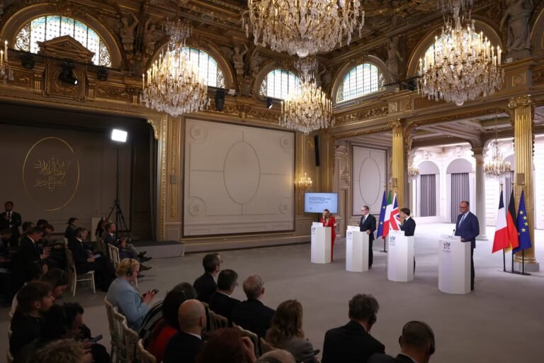 Iran : Emmanuel Macron demande la « pleine réouverture » du détroit d’Ormuz