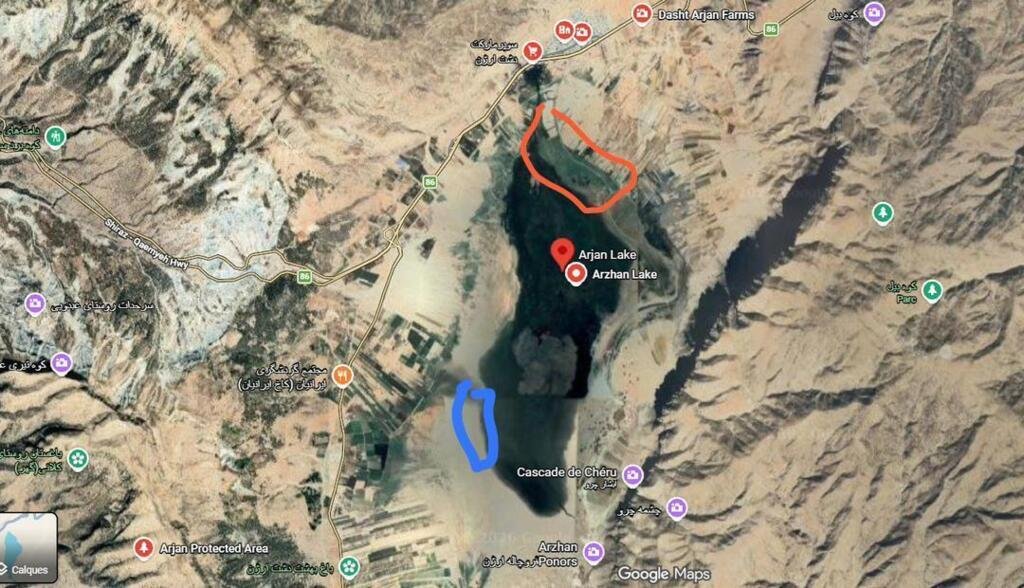 Le cercle rouge indique l'endroit considéré comme la zone d'alimentation traditionnelle des volatiles du lac d'Arjan, dans le centre de l'Iran. Le cercle bleu indique leur zone d'alimentation après le début des bombardements.