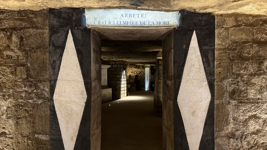 Entrée des Catacombes de Paris © Connaissance des Arts / Alexandre Dars