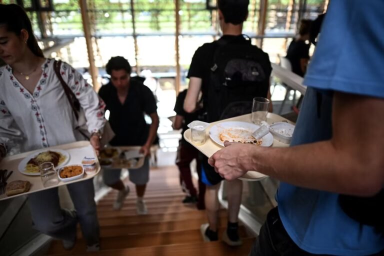 Ce qui change à partir du 1ᵉʳ mai : prix du gaz, fleuristes et boulangeries ouverts, repas à 1 euro pour les étudiants, Mercosur, coût des titres de séjour…
