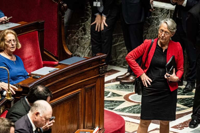 Elisabeth Borne quitte la direction de Renaissance et critique un « débat public saturé d’idées populistes et simplistes »