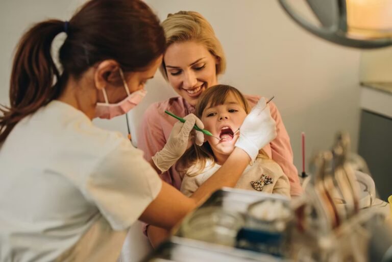 Taches sur les dents de votre enfant : et si c'était une MIH ?