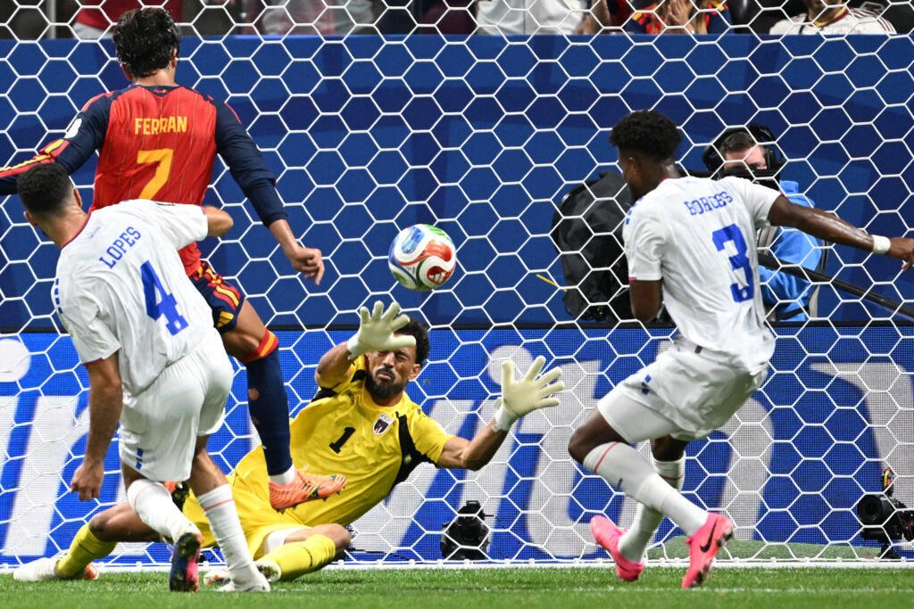 Vozinha, le gardien du Cap-Vert, a réalisé un superbe match contre l'Espagne.