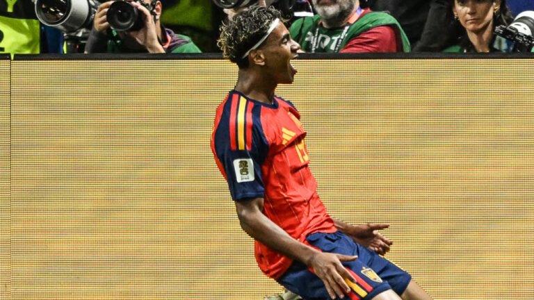 Coupe du monde 2026: l'Espagne gifle l'Arabie saoudite et rugit enfin grâce à Yamal et Oyarzabal