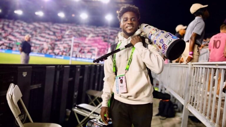 Denilson Mentor, photojournaliste haïtien réfugié aux États-Unis, prêt à immortaliser le Mondial-2026