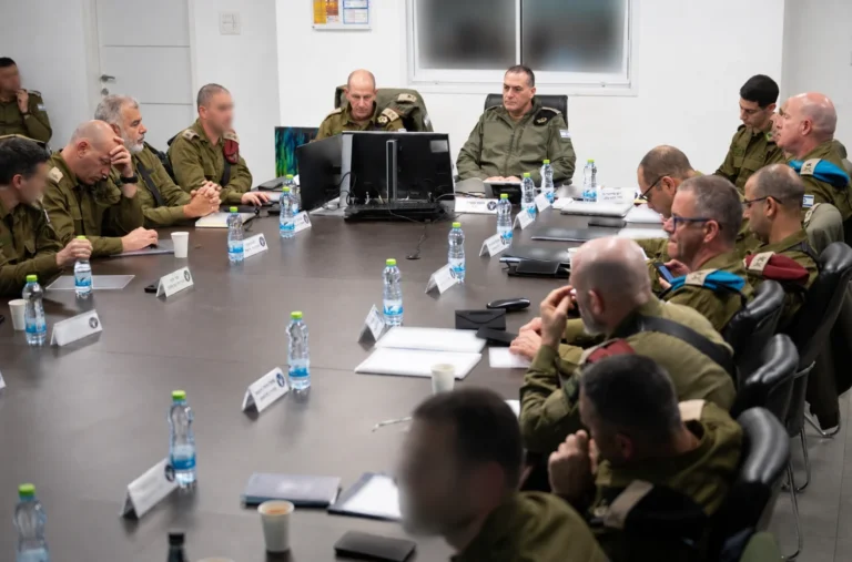 Israël impose le tempo