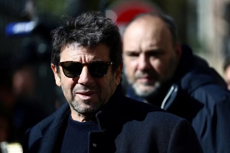 Quels sont les soins psychologiques que doit suivre Patrick Bruel ?