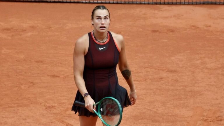 Roland-Garros: Aryna Sabalenka, la N.1 mondiale, battue en quarts par la Russe Diana Shnaider