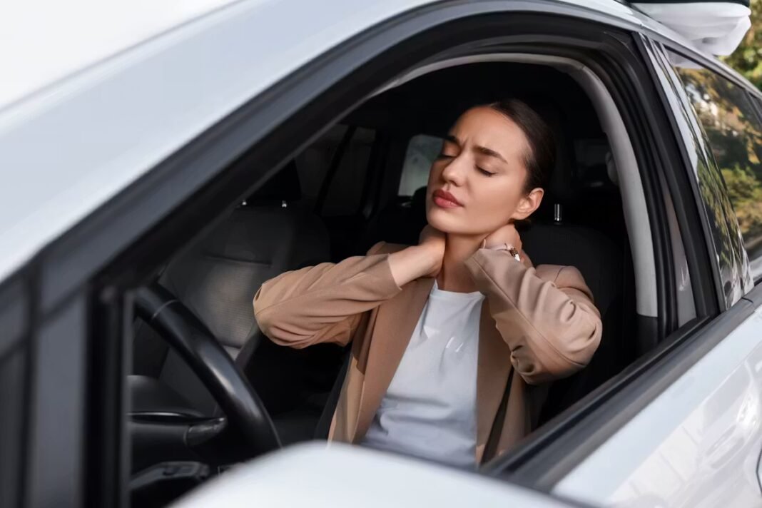 Scoliose et voiture : conduite, douleurs, précautions… ce qu'il faut savoir