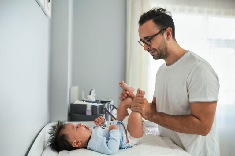 Tout savoir sur le congé paternité en France