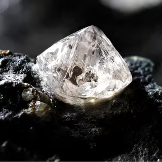 Nés à 400 kilomètres de profondeur, ces diamants dévoilent une histoire insoupçonnée de la Terre 2 D'où vient l'incroyable dureté des diamants ? © Bjoern Wylezich, iStock