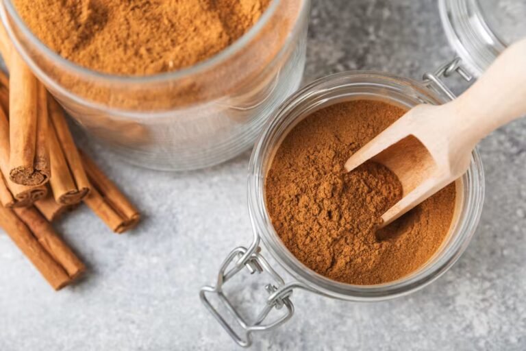 Acné, teint terne, vieillissement : les bienfaits de la cannelle pour la peau