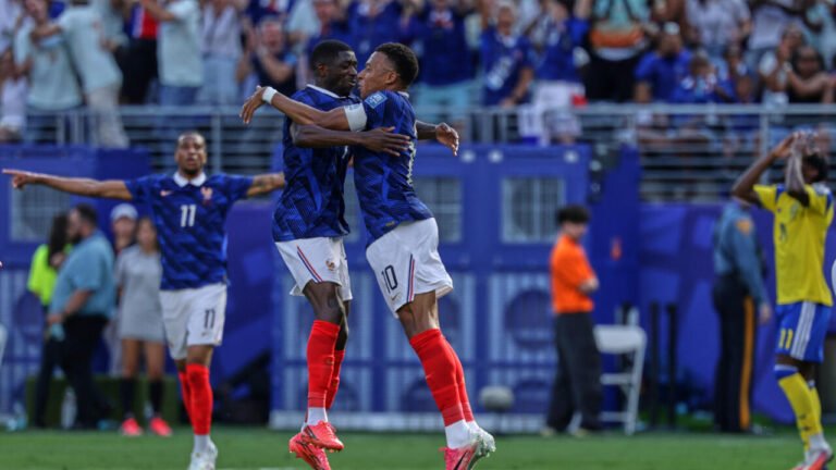 Coupe du monde 2026: l’équipe de France s’offre un récital face à la Suède et file vers les huitièmes