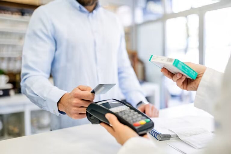 Franchises médicales : le doublement des plafonds annoncé, ce que cela change concrètement
