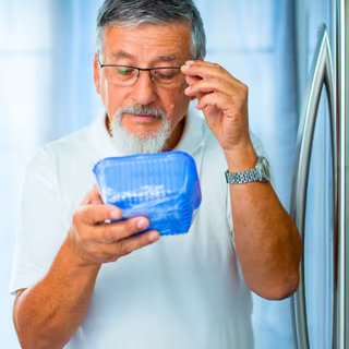 Patient bizarre : des cas inquiétants de « diarrhée explosive » se multiplient aux États-Unis 2 Ces six aliments ne doivent jamais être consommés après leur date de péremption. © ViktorCap, iStock