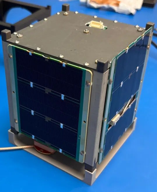 Un satellite alimenté au nucléaire vient d’être lancé : pourquoi marque-t-il un tournant et intéresse autant le Pentagone 1 cubesat2