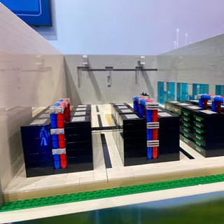 L’IA va-t-elle changer notre avenir climatique ? Une promesse à examiner de près 2 Le géant informatique Microsoft souhaite concilier performance et durabilité pour ses centres de données et réduire l'empreinte environnementale des infrastructures. © Microsoft
