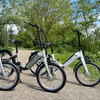Fini les vitesses à passer ? Ce nouveau moteur va simplifier radicalement le vélo électrique 1 Le Pliant porte bien son nom, même s’il pèse un poids similaire à celui d’un vélo classique. © StarWay