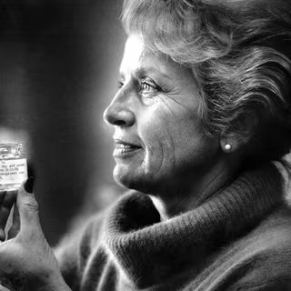 Marian Diamond est la première scientifique à avoir pu disséquer le cerveau d'Einstein. Elle est la pionnière des neurosciences. © Berkeley University