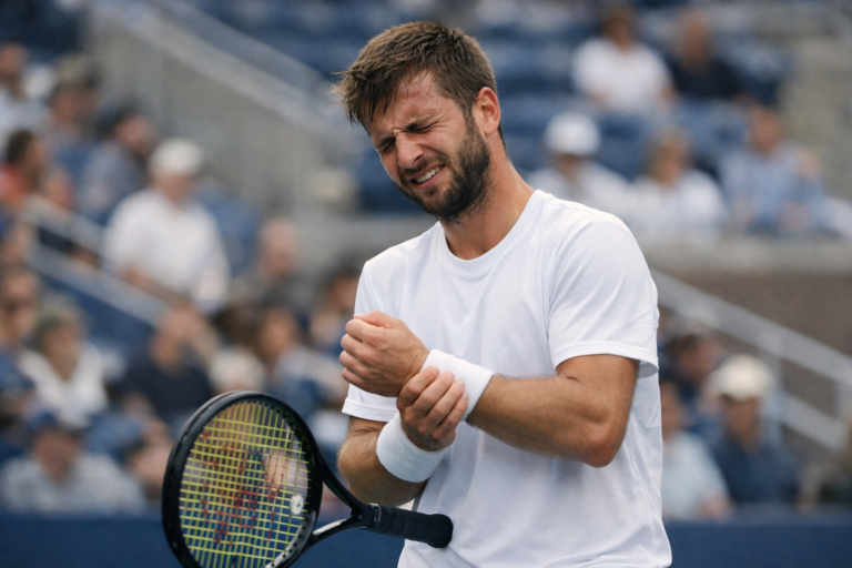 Blessé au poignet, Corentin Moutet abandonne au premier tour de l’US Open